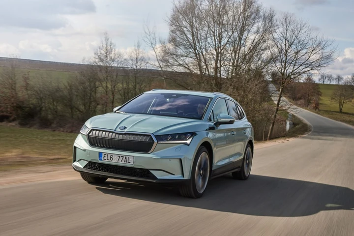 Skoda Enyaq iV 2023: tante le novità