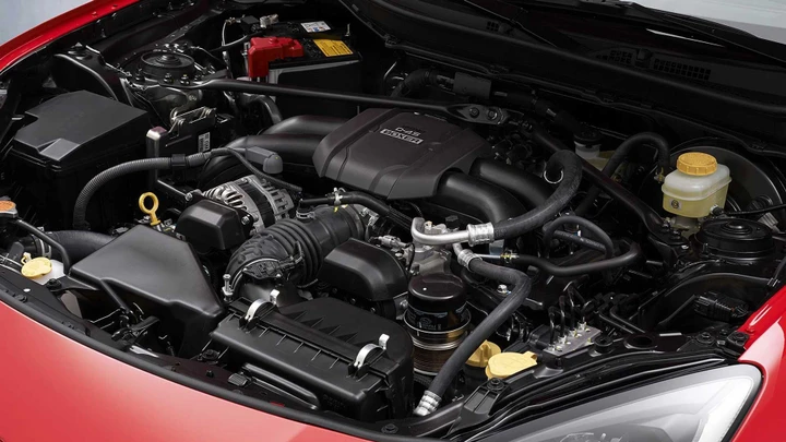 Stop al bando dei motori a combustione: cosa cambia per l'auto europea