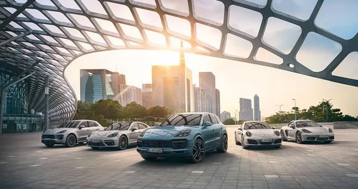 Porsche Flex Drive: il noleggio che permette di usare due differenti modelli