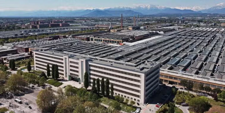 Stellantis contro il caro energia: chiesto l'intervento dell'UE