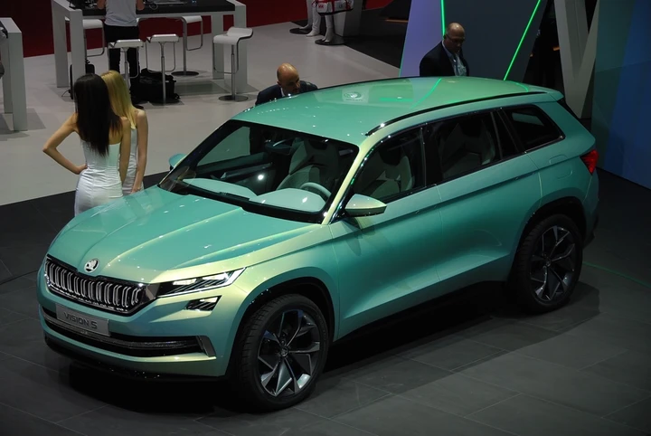Skoda VisionS al Salone di Ginevra 2016
