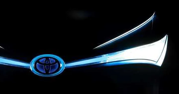 Toyota, due teaser per un misterioso concept