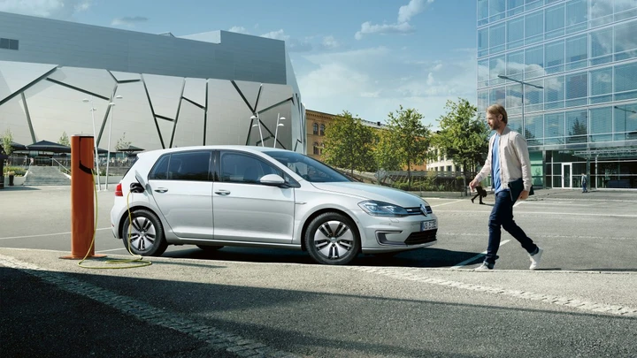 Auto ibride ed elettriche: in Norvegia superano il 50% del mercato