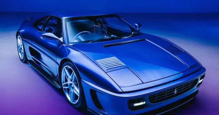355 by Evoluto, il restomod della berlinetta Ferrari a Monterey