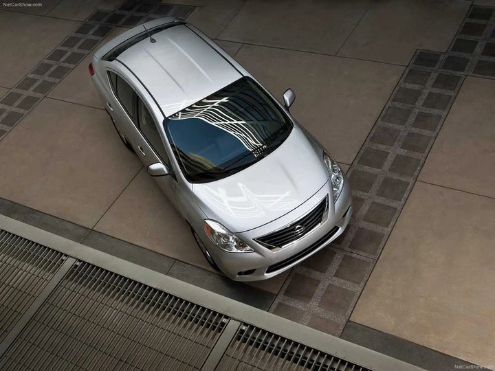 Nissan Versa Sedan 2012