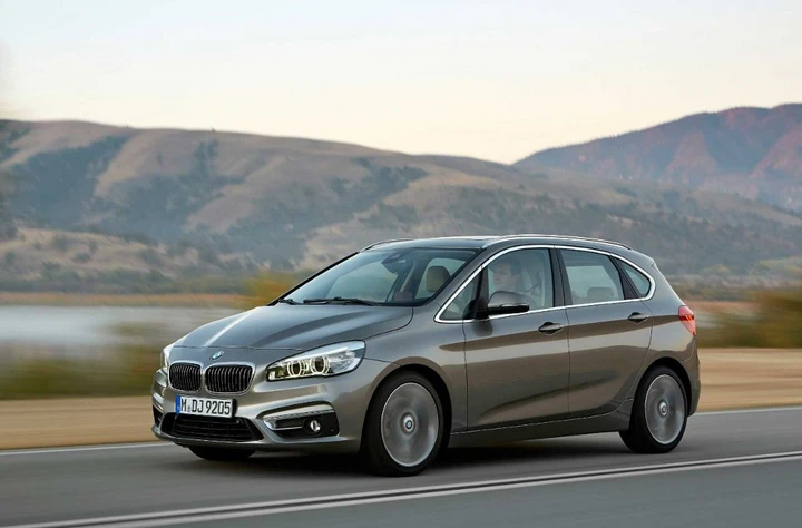 Nuova Bmw Serie 2 Active Tourer: le immagini ufficiali