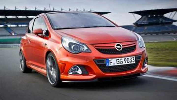 Opel Corsa OPC Nurburgring Edition, il video