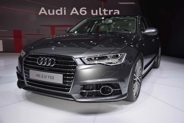Audi A6  al Salone di Parigi 2014