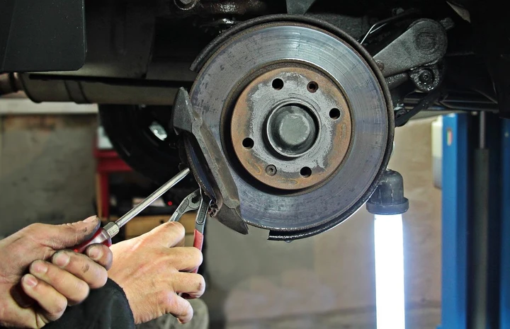 Modifiche all’autoveicolo senza collaudo in Motorizzazione: tutti i casi previsti dalla legge