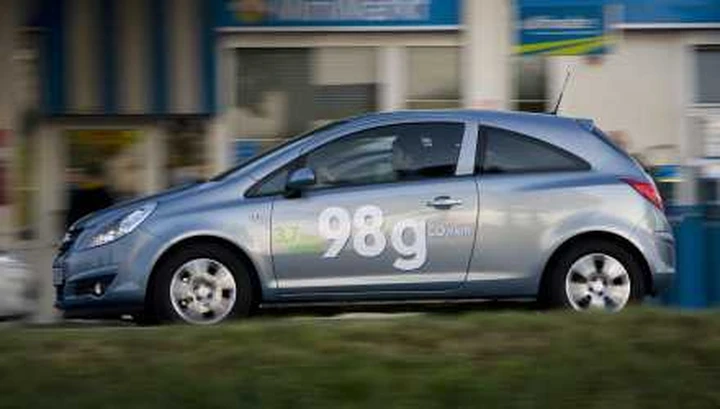 Opel Corsa, giù consumi ed emissioni