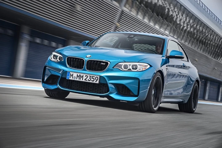 Bmw M2 Coupé: immagini ufficiali