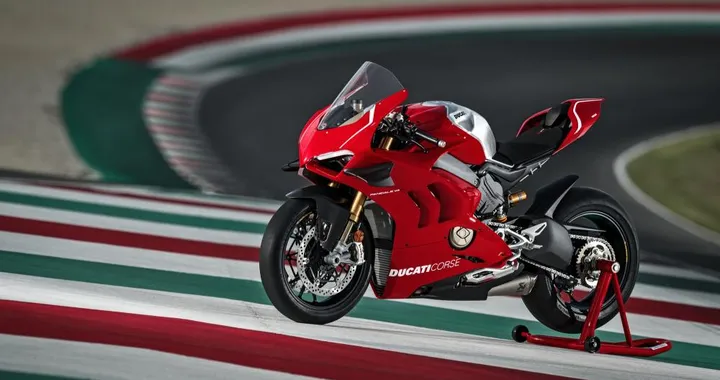 Ducati regina delle supersportive, ma le vendite calano del 5%