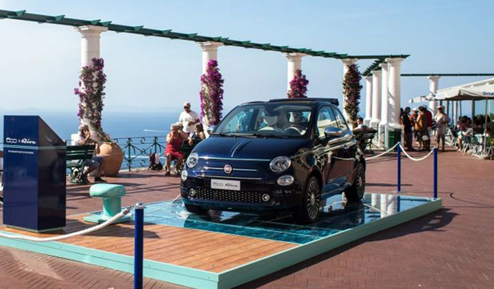Fiat 500, festa di compleanno a Capri insieme a Riva