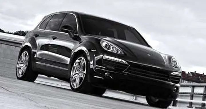 Porsche Cayenne Wide Track  by  Kahn Design