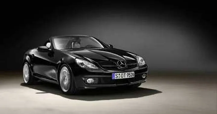 Mercedes SLK NAKED, roadster da 40.900 euro