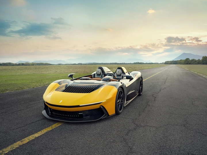 Pininfarina B95: debutta la prima hyper barchetta elettrica al mondo [FOTO e VIDEO]