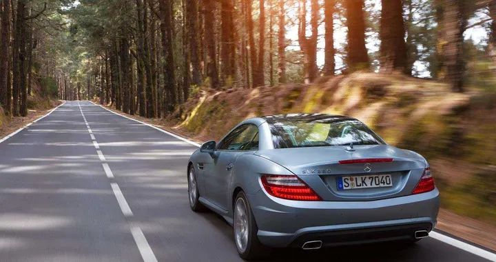 Mercedes SLK 2011: in vendita da 38.600 euro