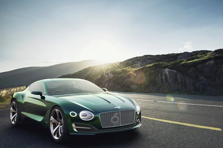 Bentley EXP 10 Speed 6 Concept: immagini ufficiali