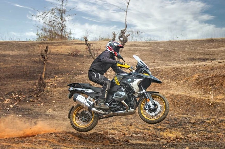 BMW GS 2023: nuovo stile per l'enduro per eccellenza