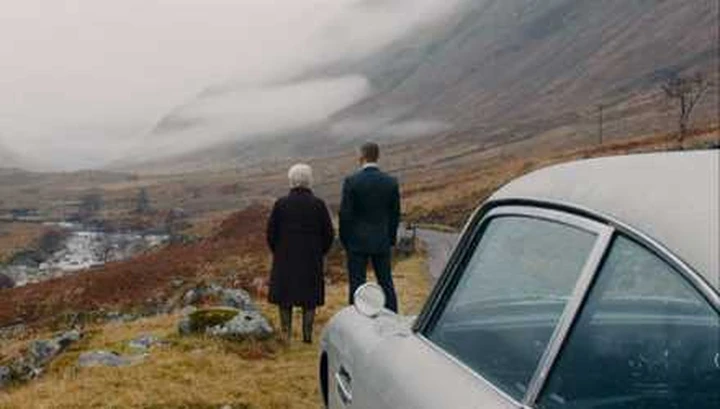 Aston Martin: una DB5 per James Bond in 
