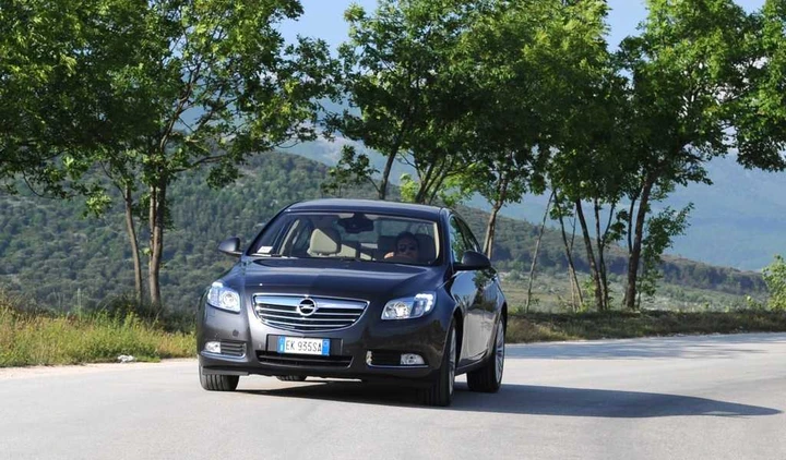 Insignia 1.4 Turbo Cosmo: prova su strada