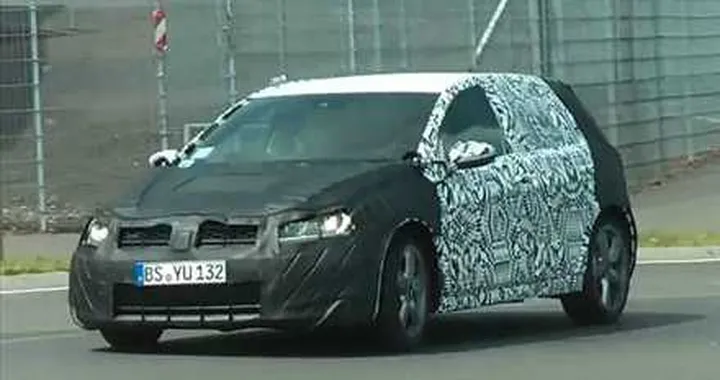 Nuova Volkswagen Golf 7: debutto il 4 settembre