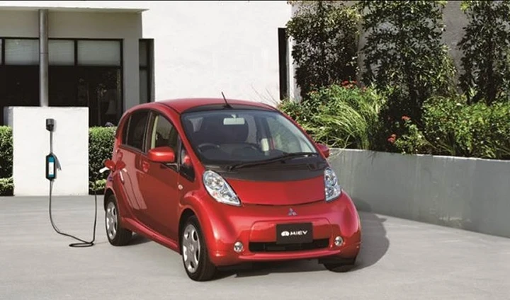 Mitsubishi i-MiEV: i dieci anni della citycar elettrica