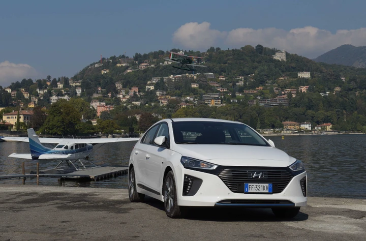 Generation Ioniq Tour: a Milano test drive per la ibrida di Hyundai