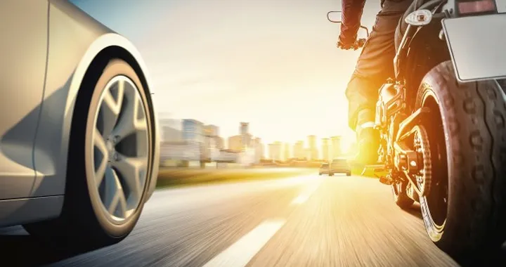Bosch estende le tecnologie di guida autonoma dalle auto alle moto