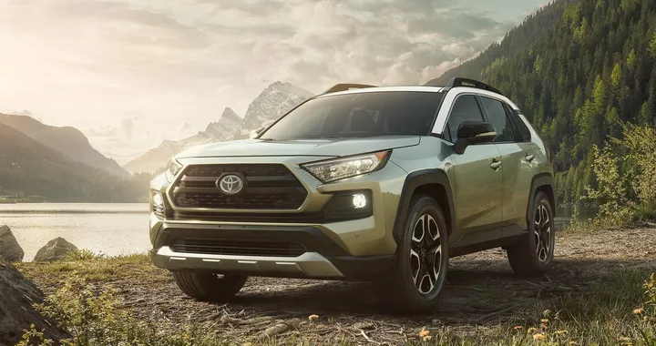 Toyota RAV4 2018: debutta la quinta generazione