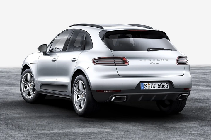 Porsche Macan 2.0 litri Turbo: prime immagini