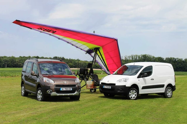 Commerciali Peugeot: nuova gamma 4x4 Dangel