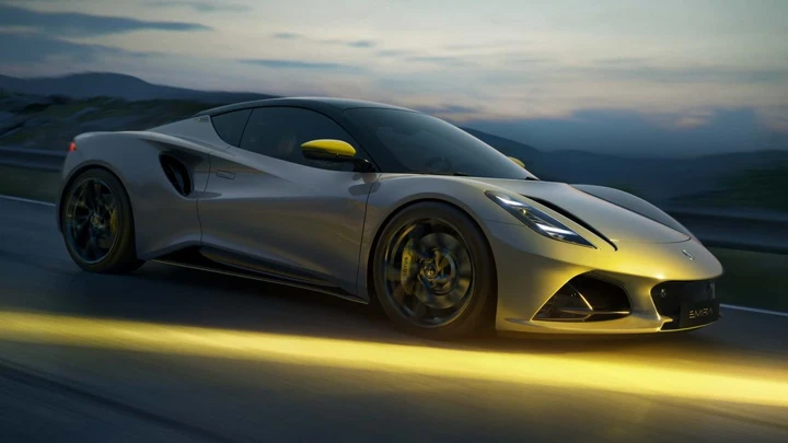 Lotus rilancia la sua sfida globale: stabilimento salvo, sguardo oltreoceano
