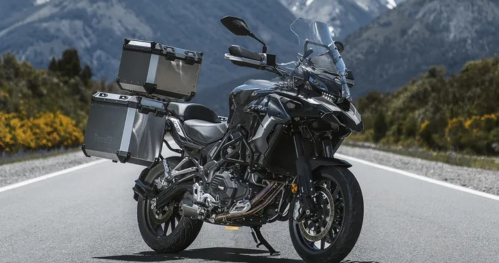 Mercato due ruote aprile 2022, scooter e moto a -8,9%