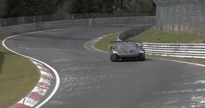 Nurburgring: giro record per McLaren P1 LM all’Inferno Verde