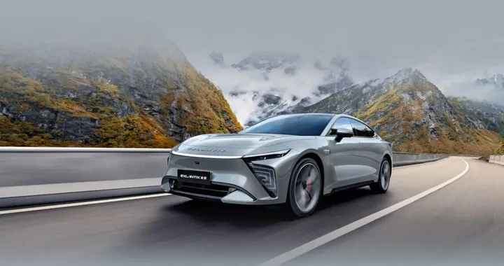 Exeed Exlantix ES7 GT: dalla Cina una station wagon da 1.700 km di autonomia