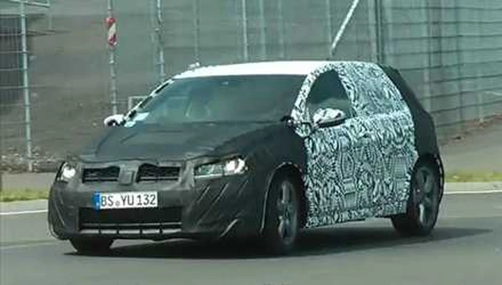 Nuova Volkswagen Golf 7: debutto il 4 settembre