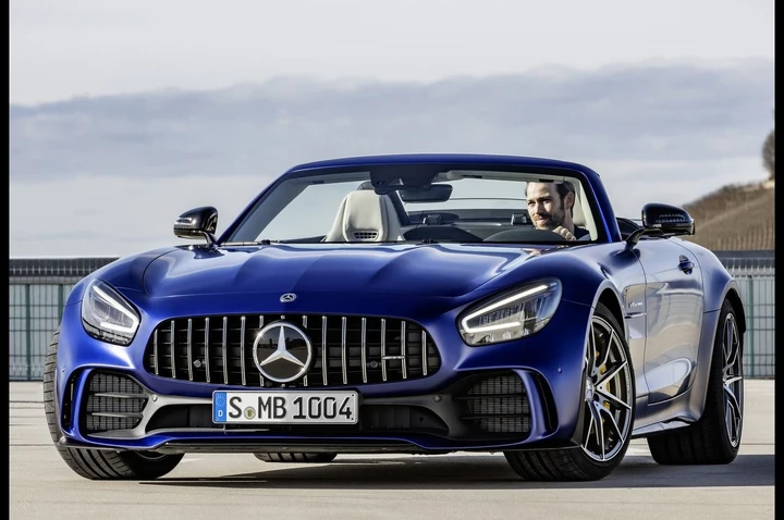 Mercedes-AMG GT R Roadster 2019: immagini ufficiali