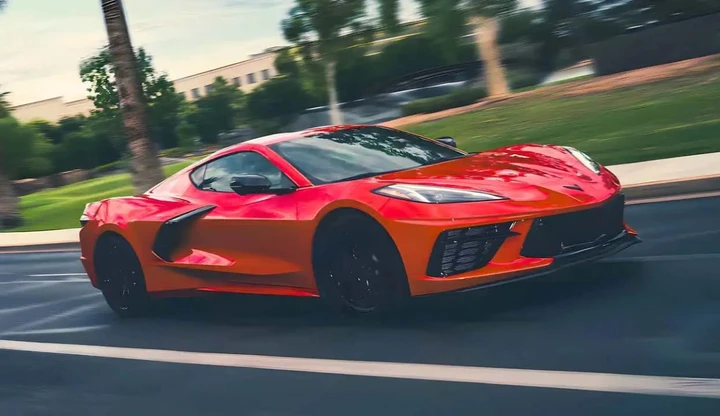 Corvette, addio cambio manuale: Chevrolet spiega perché