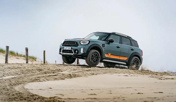 Mini Countryman X-raid: dotazioni e allestimento