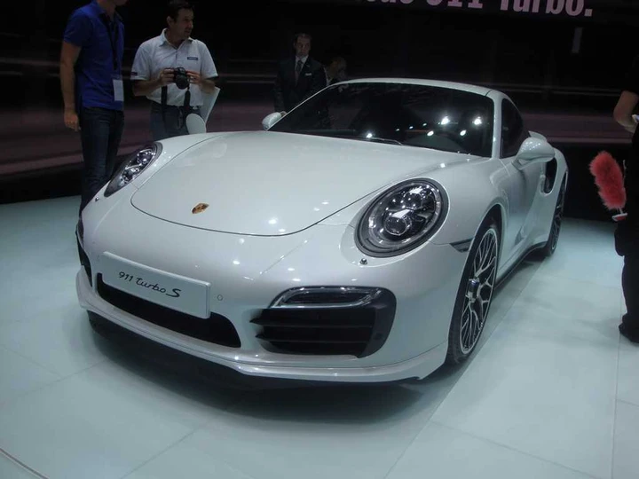 Porsche 911 Turbo S al Salone di Francoforte 2013
