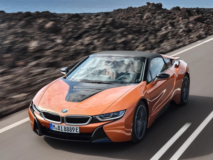 BMW i8: 18 esemplari dalle tinte uniche chiudono la produzione