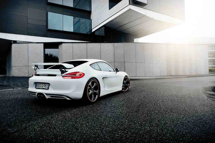 Nuova Porsche Cayman by TechArt