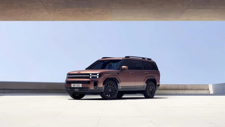 Hyundai Santa Fe 2024: il debutto completo avverrà il 10 agosto [VIDEO TEASER]