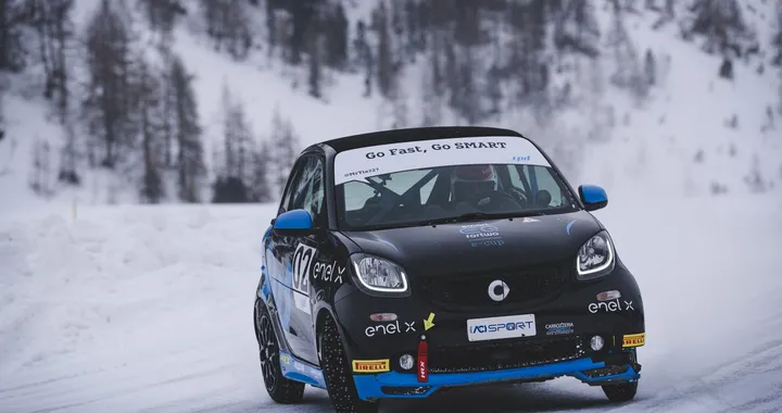 Smart EQ fortwo e-cup, al via i test su neve e ghiaccio