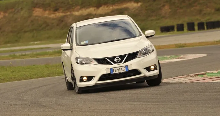 Nissan Pulsar 1.6 DIG-T: prova su strada e in pista