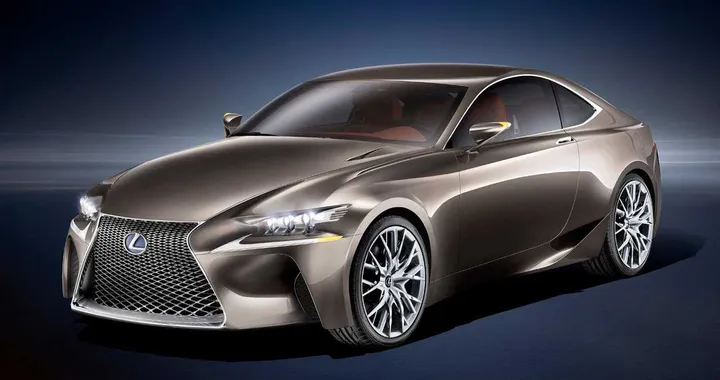 Lexus IS coupé, il debutto nel 2014?