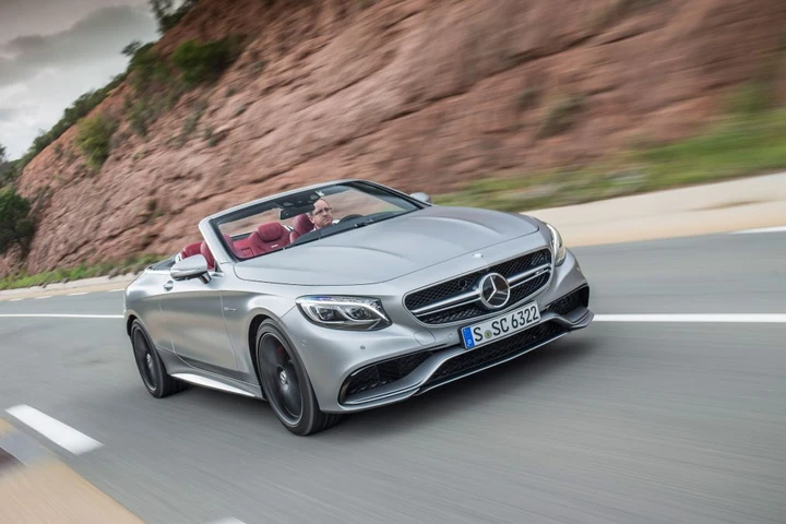 Mercedes Classe S, il restyling di coupé e cabrio debutterà a Francoforte