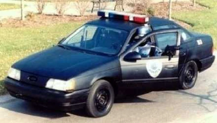 La Ford Taurus di Robocop è in vendita