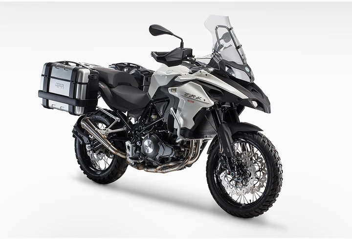 Benelli TRK 502 2017: una moto versatile e pronta ad ogni strada